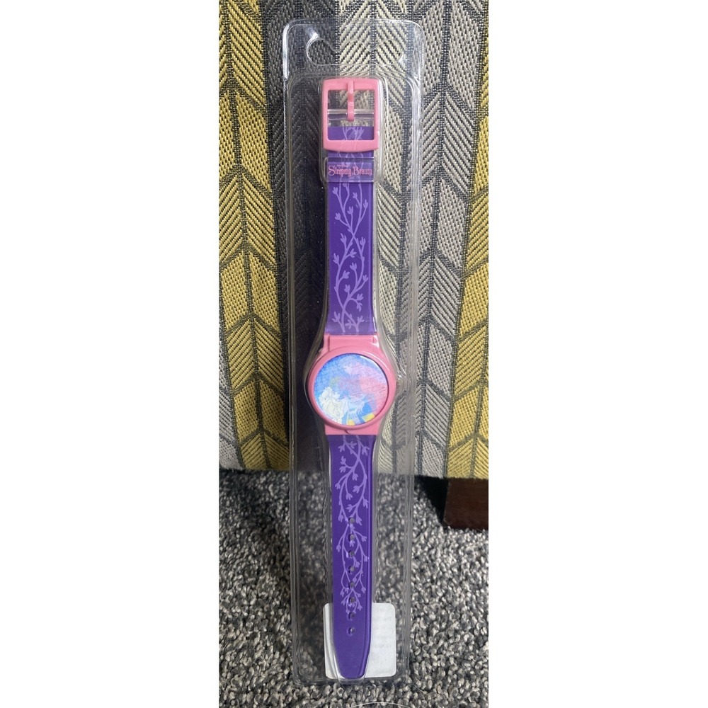 New NOS Vtg 1990's Fantasma Sleeping Beauty Holograph Purple/Pink Digital Watch